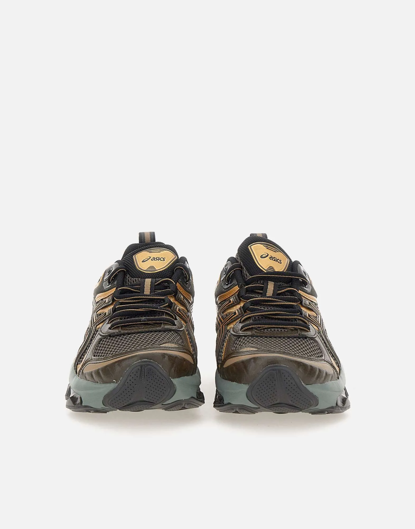 Gel Quantum Kinetic Black and Gold Sneakers