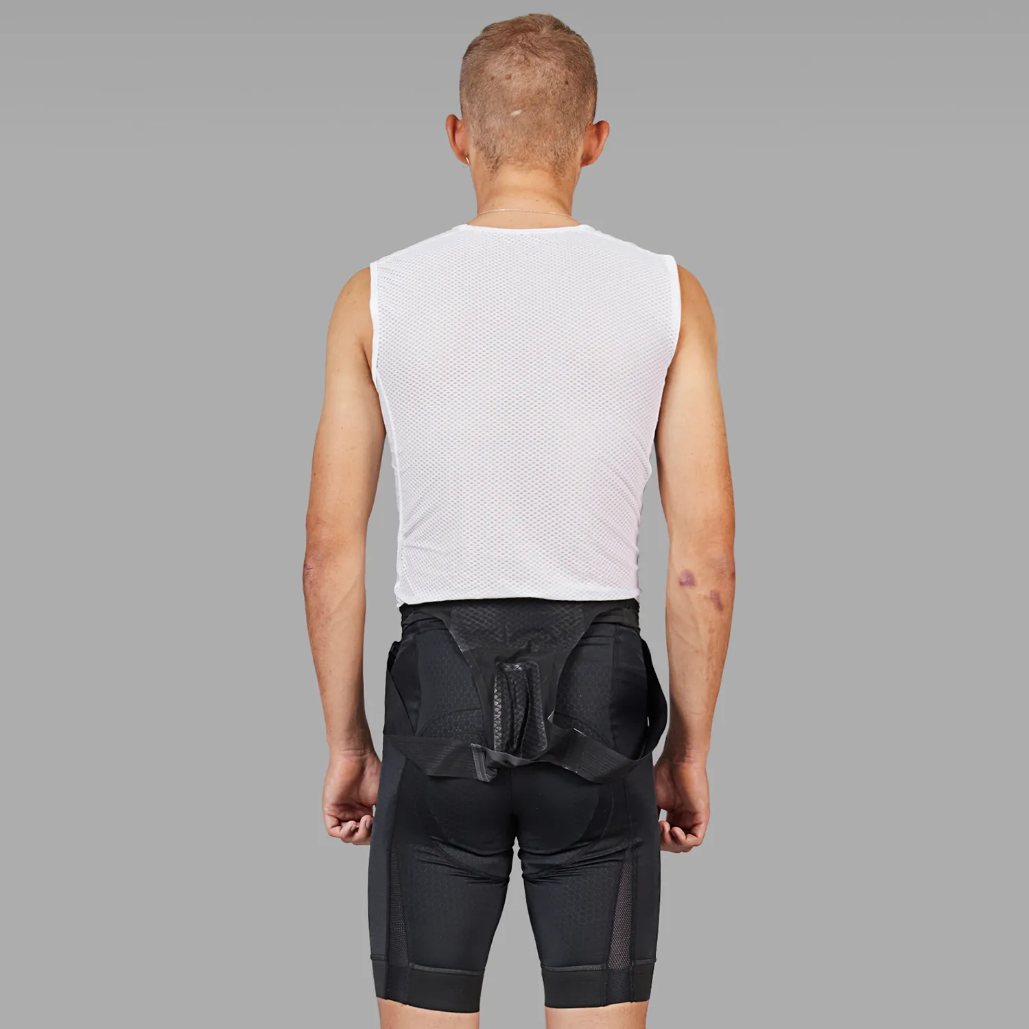 Gripgrab Ultralight Sleeveless Mesh Baselayer White | Buy Gripgrab Ultralight Sleeveless Mesh Baselayer White here | Outnorth