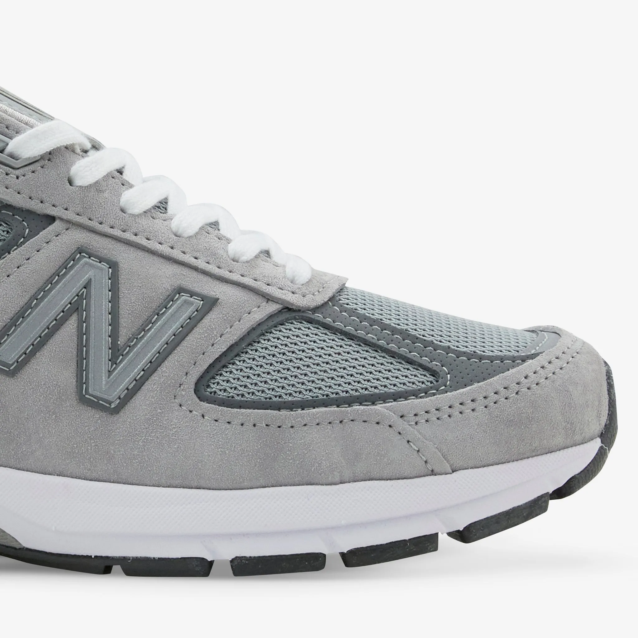 Made in USA 990v5 Grey | White
