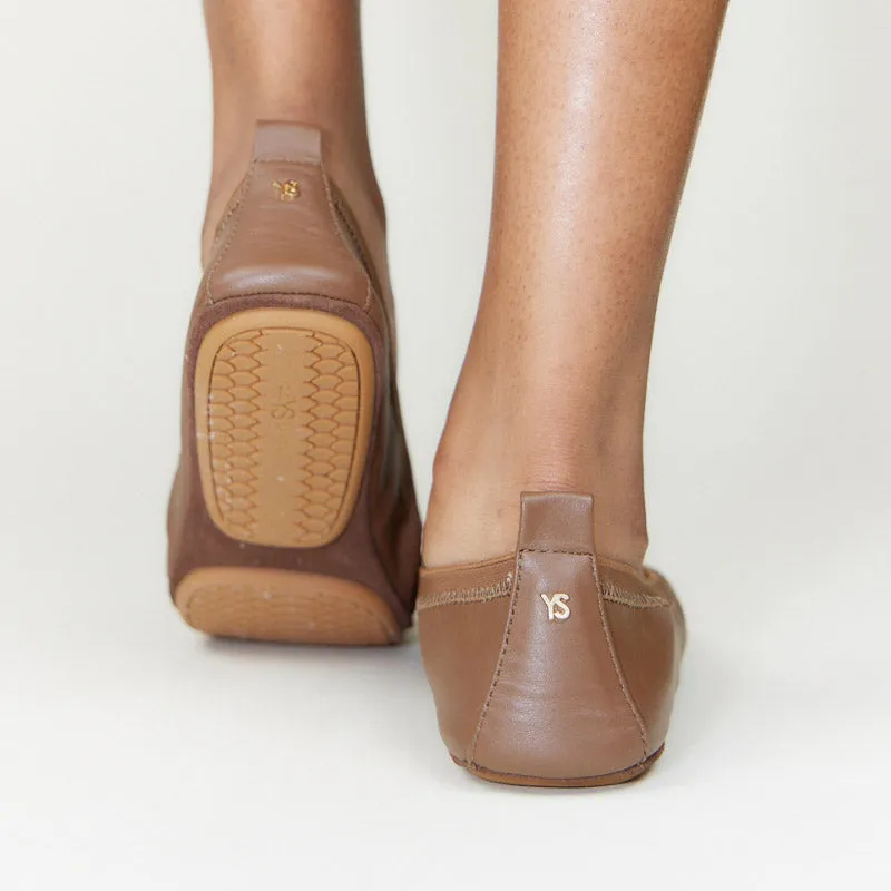 Samara Foldable Ballet Flat in Chocolate Brown Leather