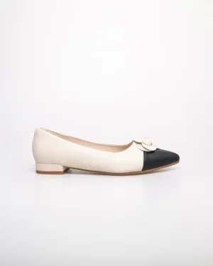Tomaz YX183 Ladies Flower Bow Flats (Cream/Black)