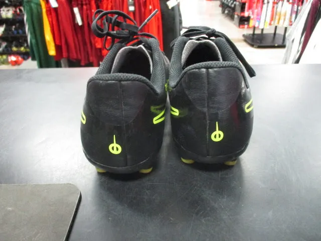 Used Nike Legend 10 Size Youth 5.5 Soccer Cleats
