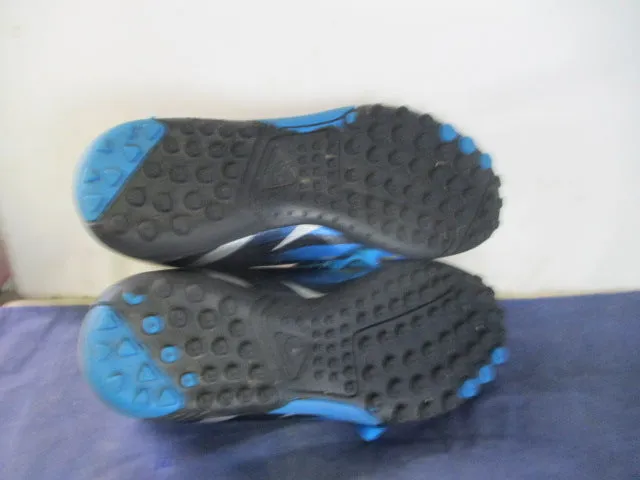 Used Tiebao Turf Soccer Cleats Youth Size 3.5 / 35