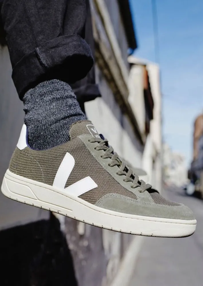 Veja V12 B-Mesh Olive White