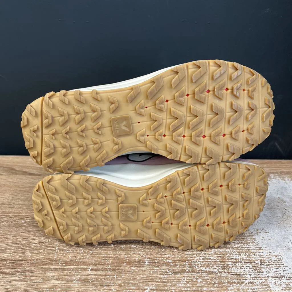 Veja - Women's Fitz Roy Hiking Shoes - MSRP $305: White/Beige/Pink-women-W8